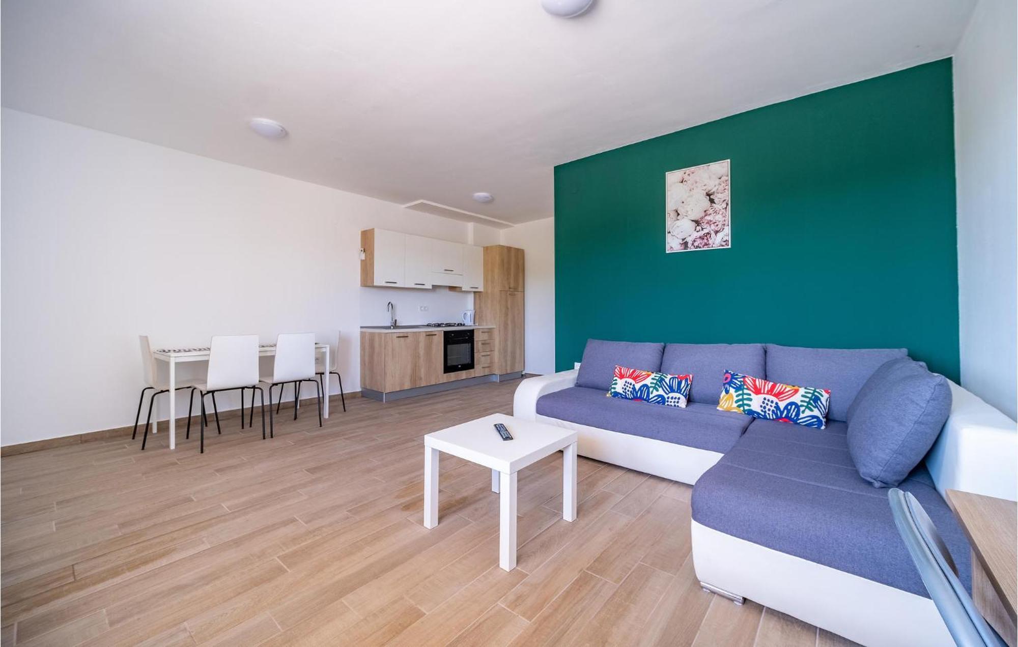 1 Bedroom Beautiful Apartment In ราโควิซา ภายนอก รูปภาพ
